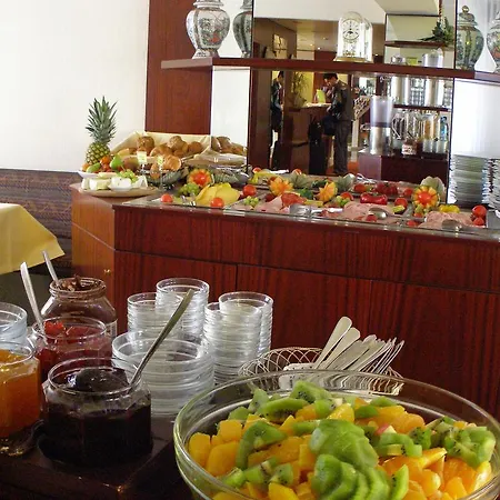 Astoria Hotel 3*
