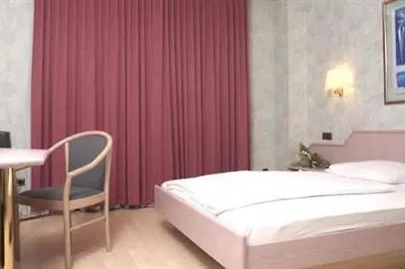 Astoria Hotel